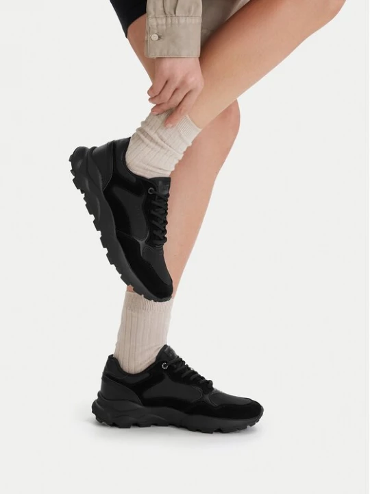 Obrázek produktu Roxy Sneakersy CEO-V12-1115 Černá