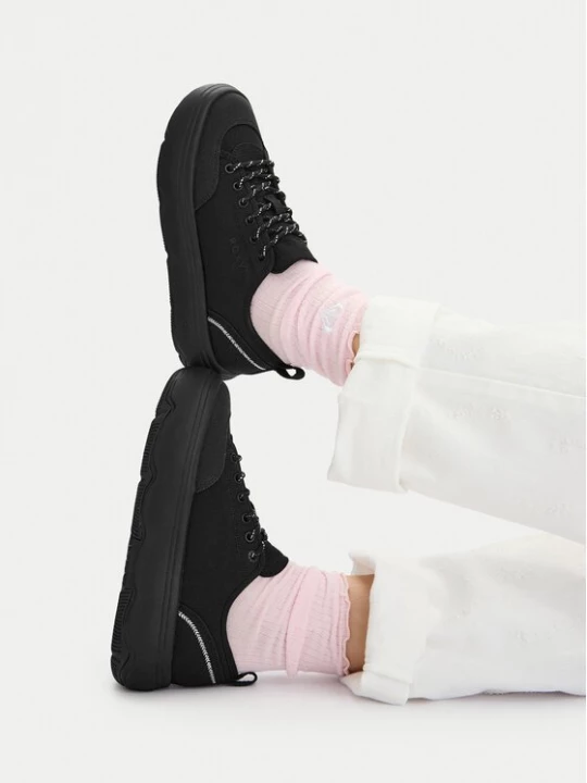 Obrázek produktu Roxy Sneakersy CEOB-V12-1222 Černá