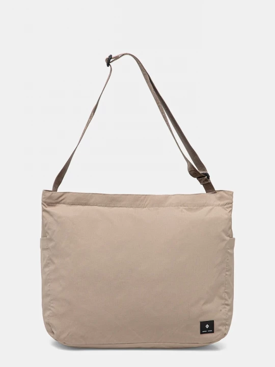 Obrázek produktu Samsoe Samsoe Taška Samsoe Samsoe SALUIS 38 x 36 x 13, 5 cm Samsøe Samsøe zelená