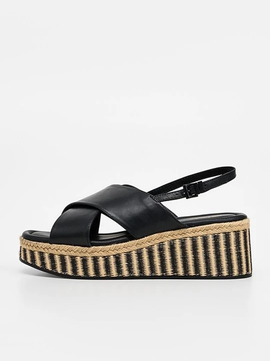 Obrázek produktu Sandály na klínu Clarks černá