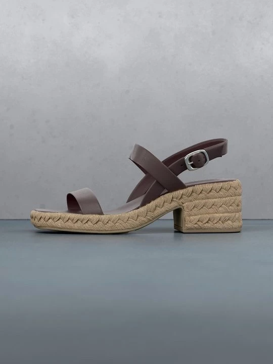 Obrázek produktu Sandály na platformě Calvin Klein koňaková