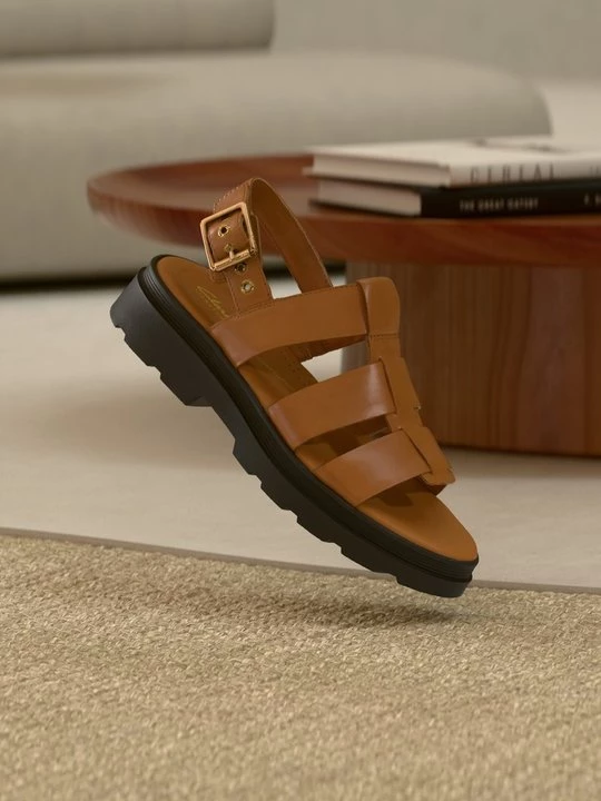 Obrázek produktu Sandály na platformě Clarks světlehnědá