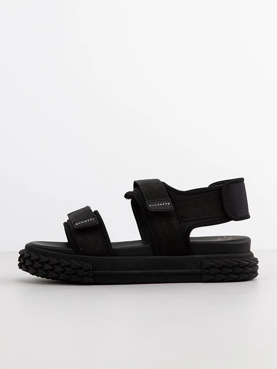 Obrázek produktu Sandály na platformě Giuseppe Zanotti černá