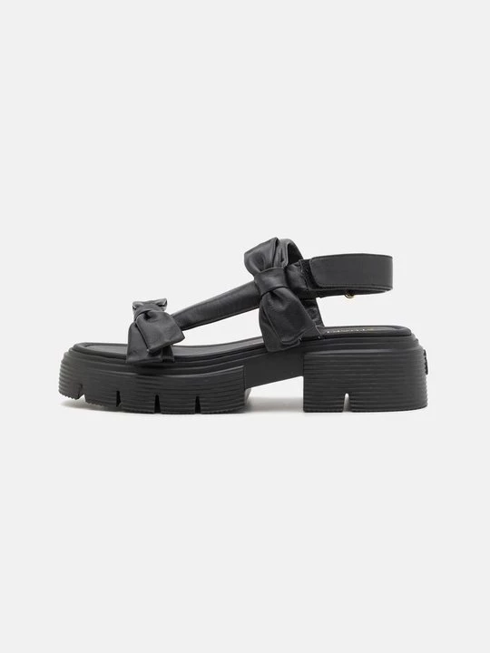 Obrázek produktu Sandály na platformě Stuart Weitzman černá