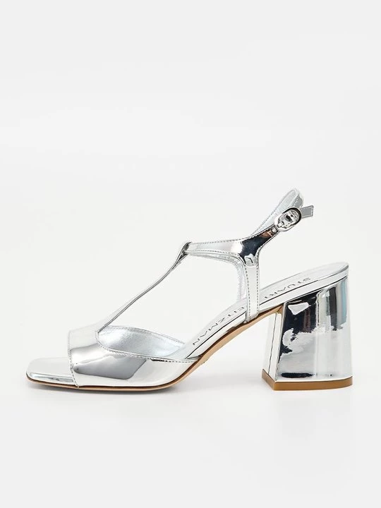 Obrázek produktu Sandály na vysokém podpatku Stuart Weitzman stříbrná barva