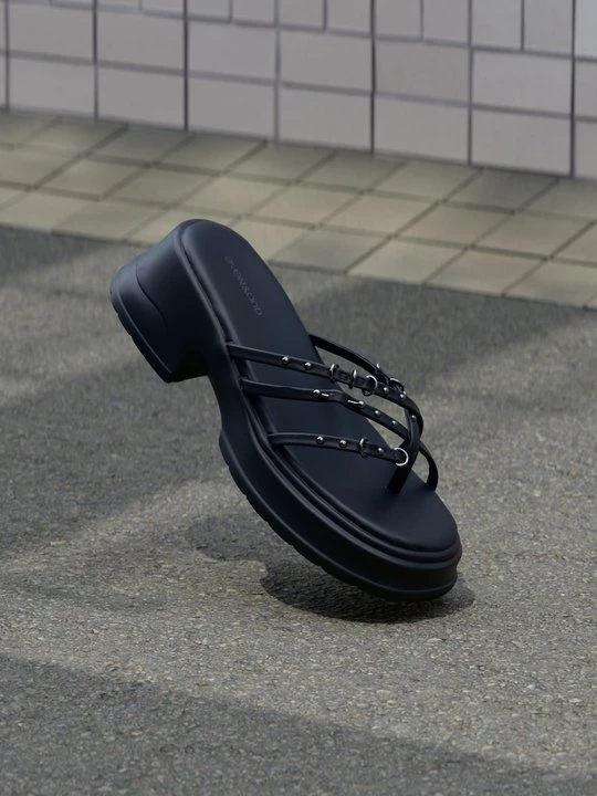 Obrázek produktu Sandály s odděleným palcem Even&Odd By Zalando černá