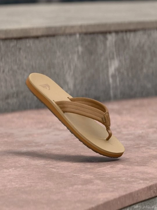 Obrázek produktu Sandály s odděleným palcem Quiksilver okrová