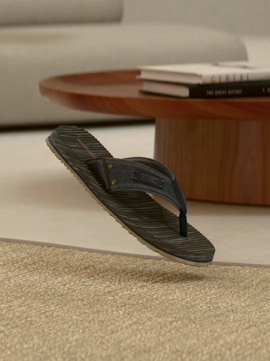 Obrázek produktu Sandály s odděleným palcem Skechers tmavě modrá