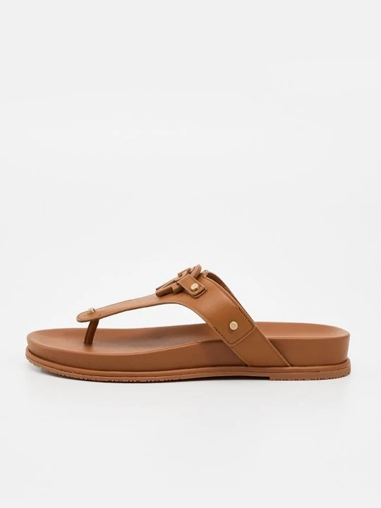 Obrázek produktu Sandály s odděleným palcem Stuart Weitzman světle hnědá