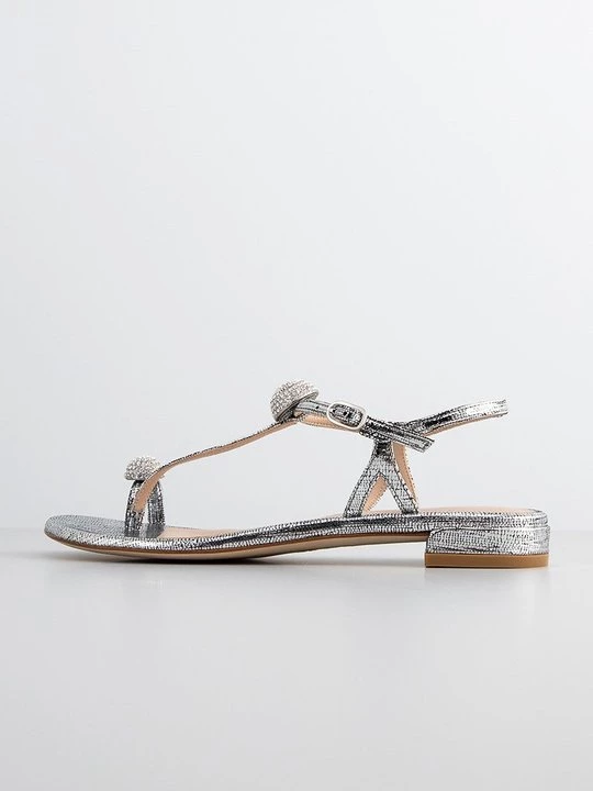 Obrázek produktu Sandály s odděleným palcem Stuart Weitzman stříbrná barva