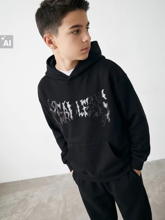 Obrázek produktu Sinsay - Bluza hoodie z metalicznym nadrukiem - czarny