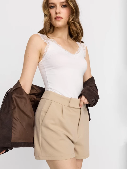 Obrázek produktu Sinsay - Elegantní šortky s kapsami na zip - krémová