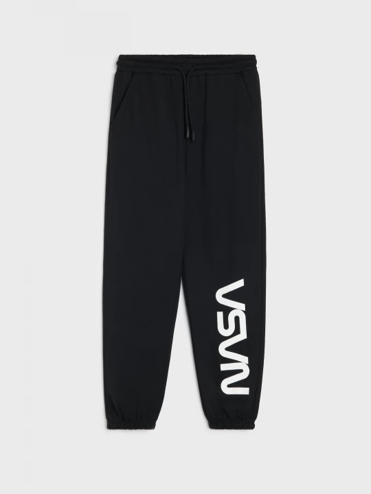 Obrázek produktu Sinsay - Spodnie dresowe loose z bawełną NASA - czarny