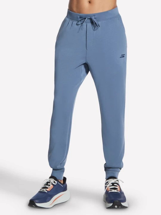 Obrázek produktu Skechers Muži SKECHCLOUD Elevate Jogger v Džínovina, Velikost Poloviční