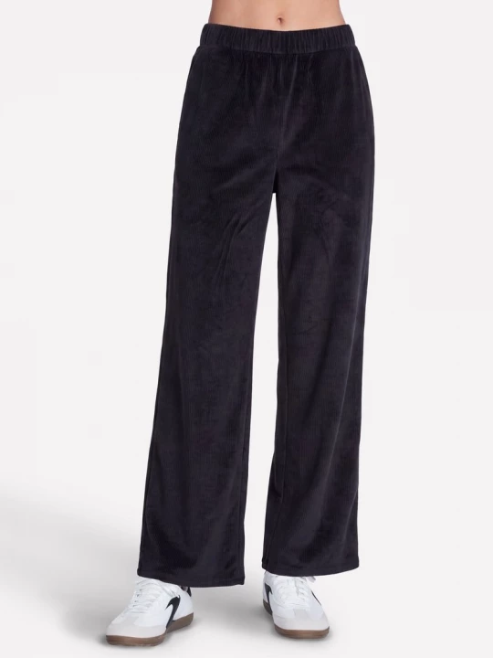 Obrázek produktu Skechers Ženy Cozy Luxe Velour kalhoty v Černá