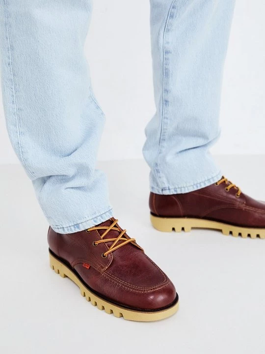 Obrázek produktu Šněrovací kotníkové boty Levi's tmavě hnědá