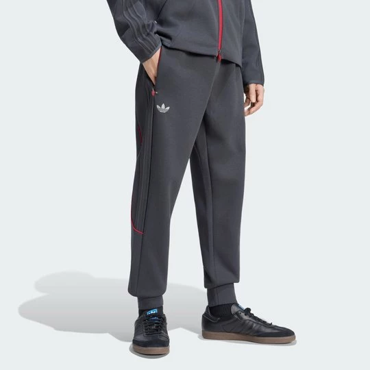 Obrázek produktu SPORTOVNÍ KALHOTY LIVERPOOL FC 26 / 27 ORIGINALS TEAMGEIST 26 Adidas Carbon