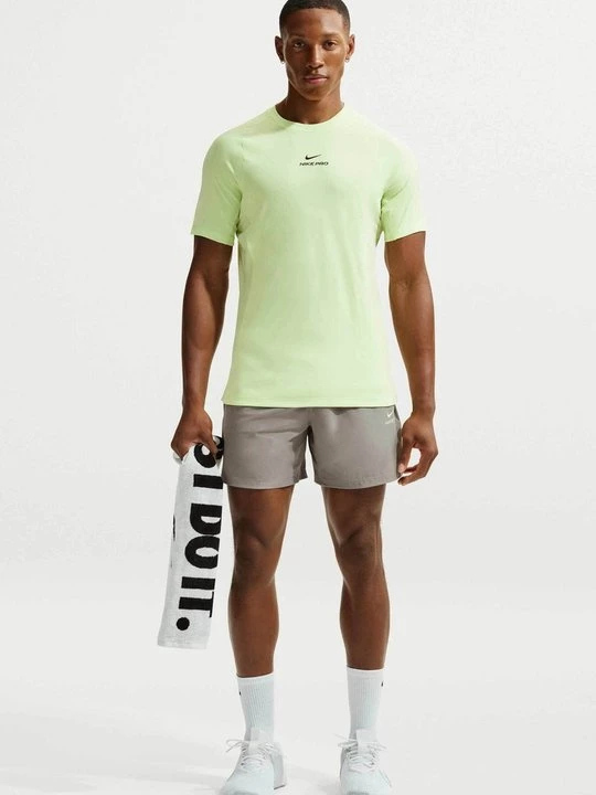 Obrázek produktu Sportovní kraťasy Nike khaki