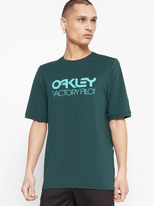 Obrázek produktu Sportovní tričko Oakley zelená