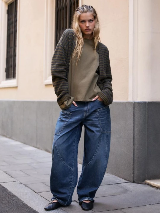 Obrázek produktu Stradivarius Barrel Jeans S Nízkým Pasem A Kapsami Středně Modrá
