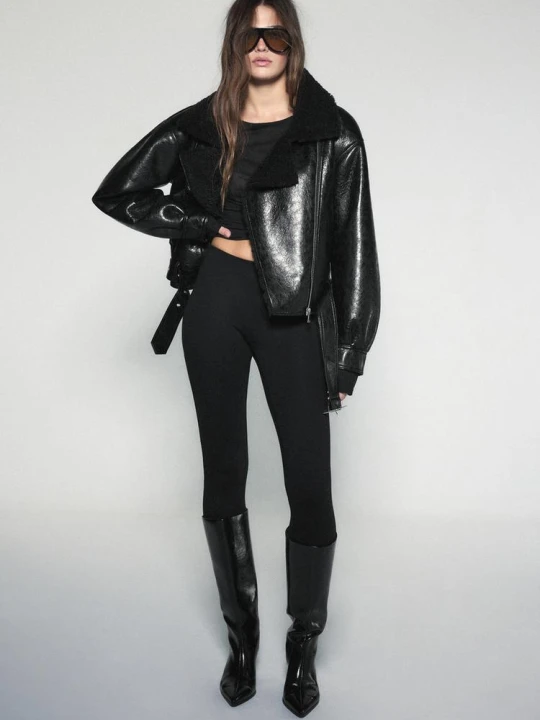 Obrázek produktu Stradivarius Biker Bunda S Vysoký Límec A Oboustranným Efektem Černá