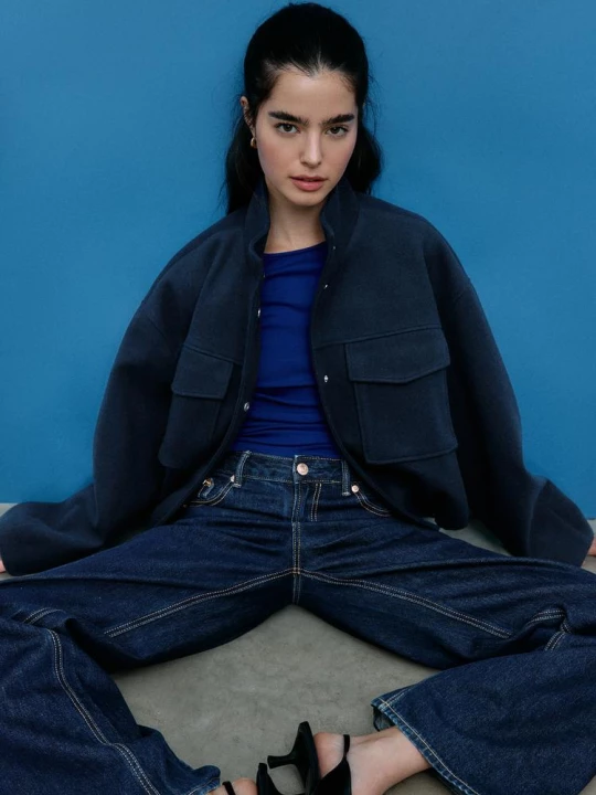 Obrázek produktu Stradivarius Bunda Balonového Střihu Kapsami A Měkkým Omakem Dark Blue
