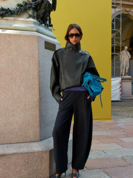 Obrázek produktu Stradivarius Bunda Biker Oversize Z Imitace Kůže Khaki