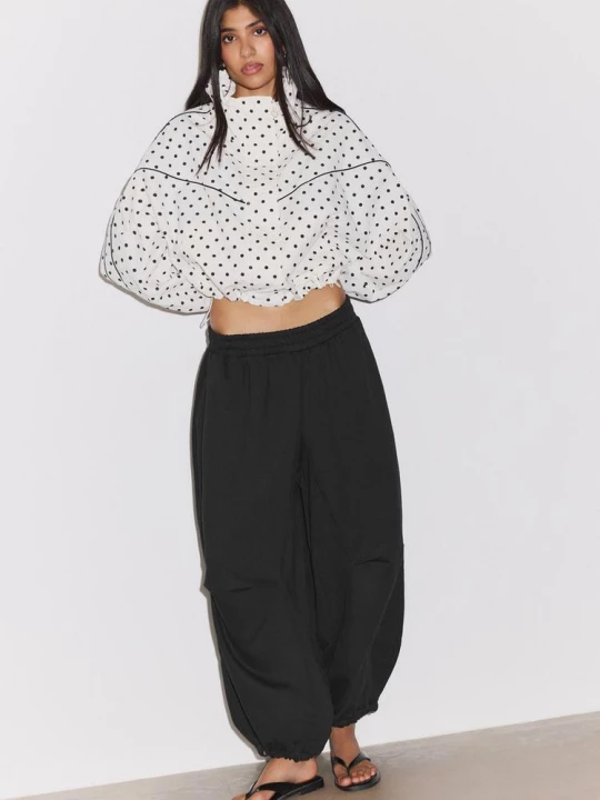 Obrázek produktu Stradivarius Cropped Větrovka Puntíky Ecru