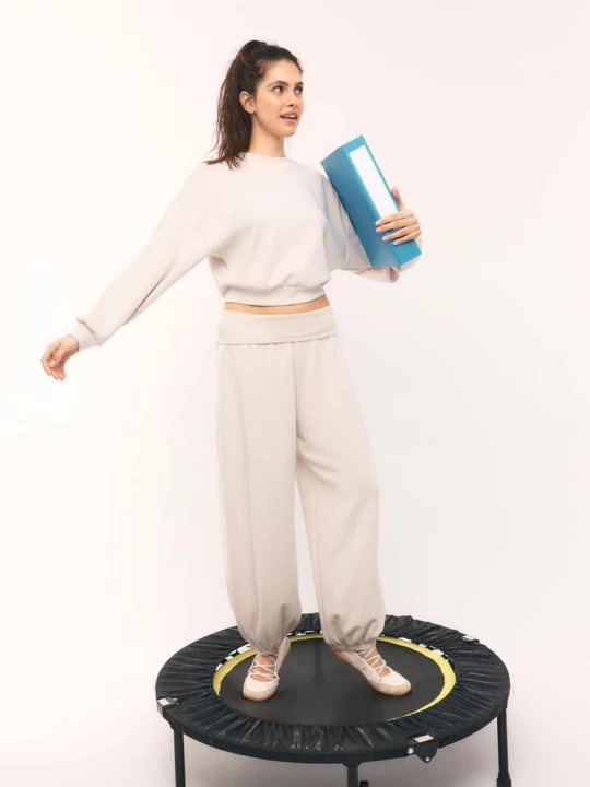 Obrázek produktu Stradivarius Jogger Kalhoty Balonového Střihu Měkkým Pasem Ohrnutím Stone