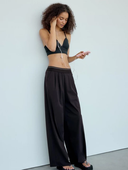 Obrázek produktu Stradivarius Jogger Kalhoty Palazzo S Elastickým Pasem Black