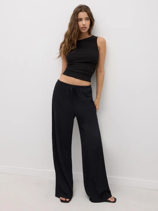 Obrázek produktu Stradivarius Kalhoty Straight Fit S Mačkaným Efektem Black