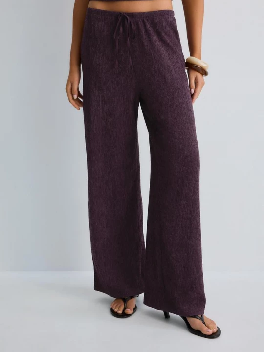 Obrázek produktu Stradivarius Kalhoty Straight Fit S Mačkaným Efektem Purple