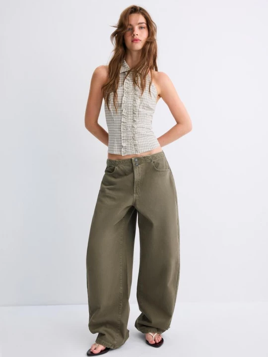 Obrázek produktu Stradivarius Károvaný Top S Halter Výstřihem Khaki