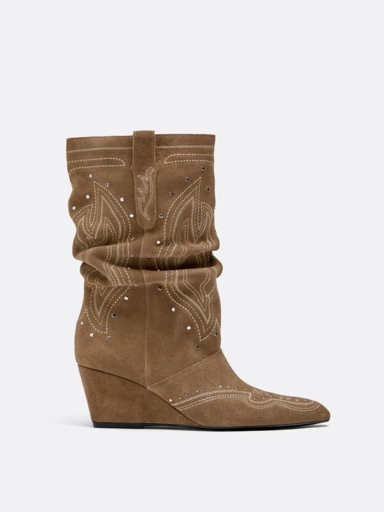 Obrázek produktu Stradivarius Kozačky Na Klínovém Podpatku Z Kůže Béžová