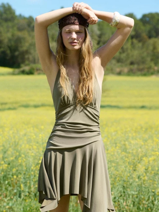 Obrázek produktu Stradivarius Krátké Šaty S Cípatou Sukní Olive Green
