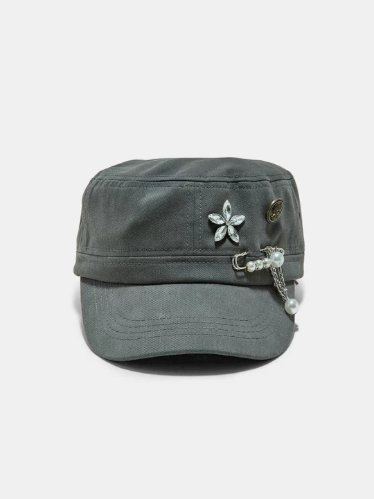 Obrázek produktu Stradivarius Kšiltovka Ve Vojenském Stylu Se Zdobením Grey