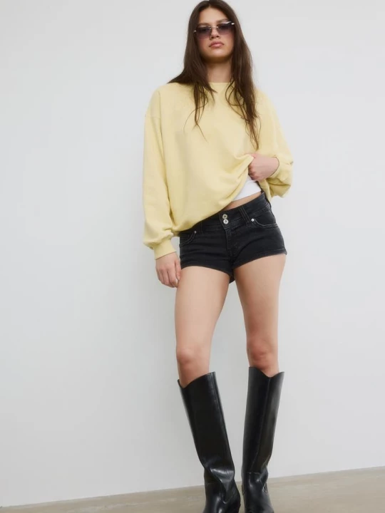 Obrázek produktu Stradivarius Mikina Dlouhým Rukávem, Kulatým Výstřihem A Textem Pastel Yellow