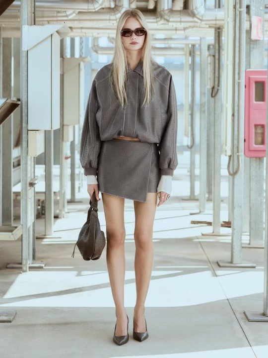 Obrázek produktu Stradivarius Bunda Bomber Z Imitace Kůže Pleteným Efektem Tmavě Šedá