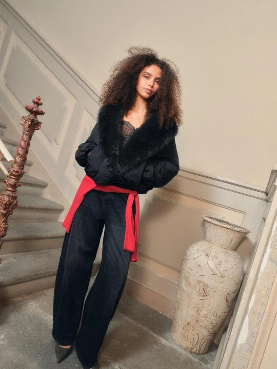 Obrázek produktu Stradivarius Prošívaná Bunda Límcem Z Umělá Kožešina Black