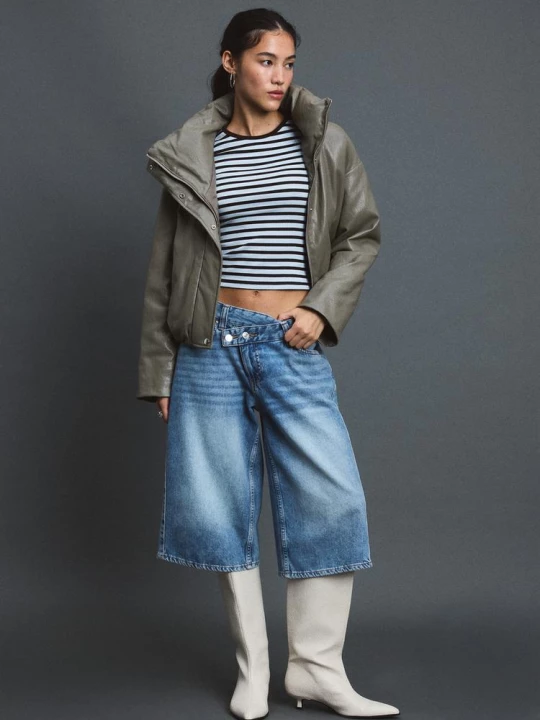 Obrázek produktu Stradivarius Prošívaná Bunda Vysokým Límcem A Imitací Kůže Šedá