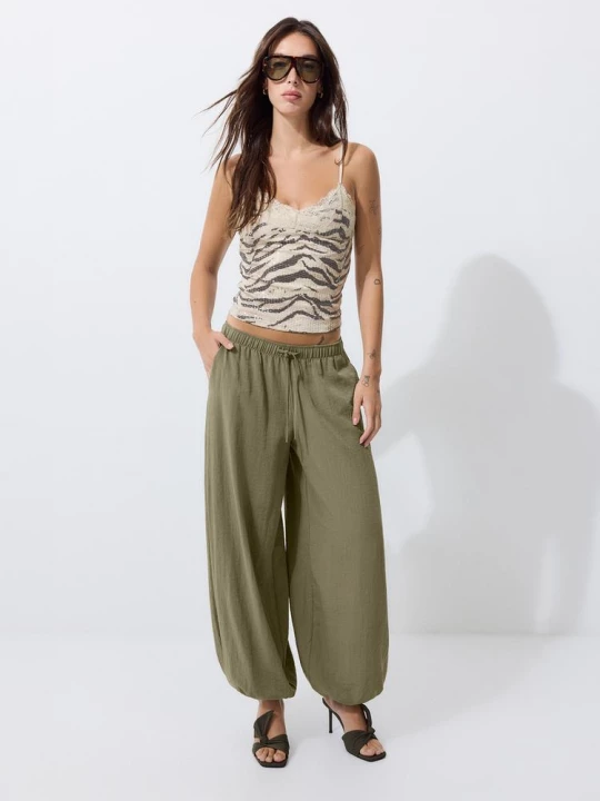 Obrázek produktu Stradivarius Slim Top S Flitry A Zvířecím Vzorem Beige