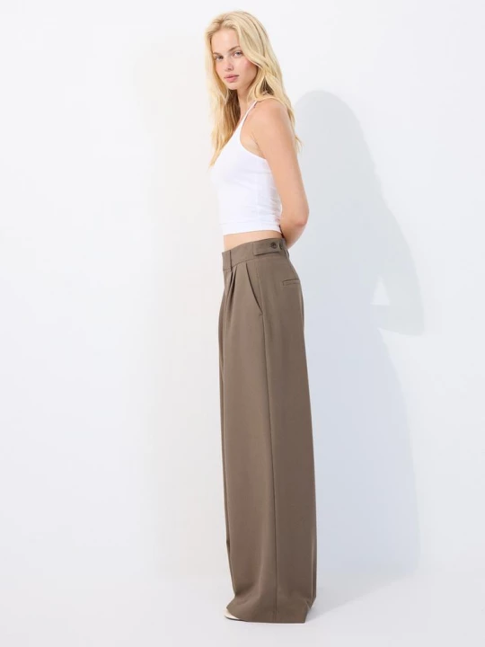 Obrázek produktu Stradivarius Společenské Kalhoty Wide Leg S Nastavitelnými Knoflíky Brown