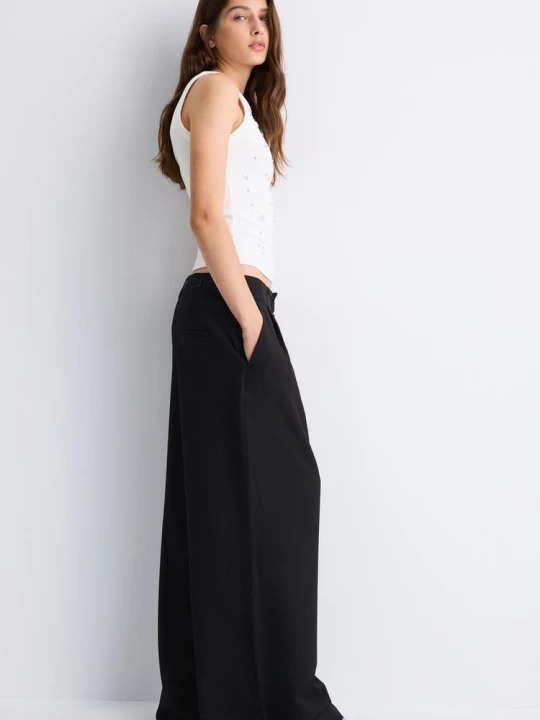 Obrázek produktu Stradivarius Společenské Wide Leg Kalhoty S Nastavitelnými Knoflíky Black