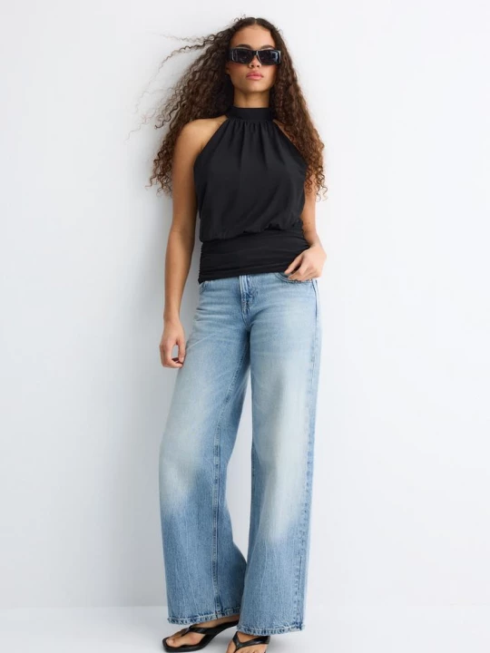 Obrázek produktu Stradivarius Top Halter S Nabíraným Efektem Black