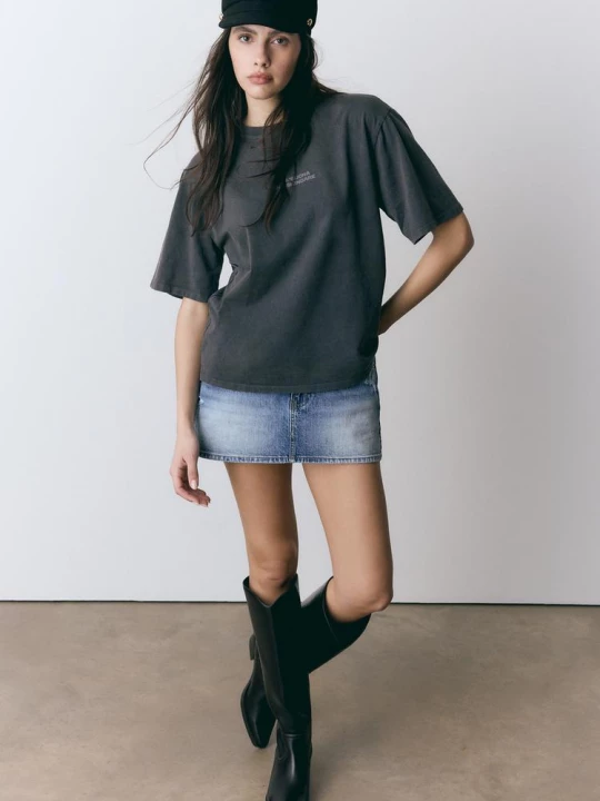 Obrázek produktu Stradivarius Tričko S Potiskem A Krátkým Rukávem Dark Grey
