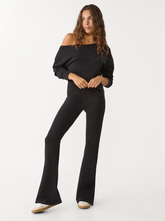 Obrázek produktu Stradivarius Zvonové Kalhoty Jemným Dotykem Black