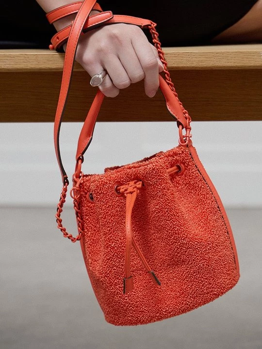 Obrázek produktu Taška s příčným popruhem Tory Burch červená