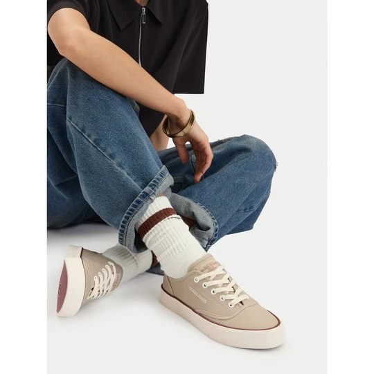 Obrázek produktu Tenisky Guess Jeans CWBEO-WE-2025 Béžová