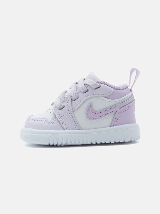 Obrázek produktu Tenisky Jordan fialová