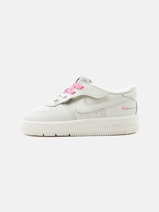 Obrázek produktu Tenisky Nike
